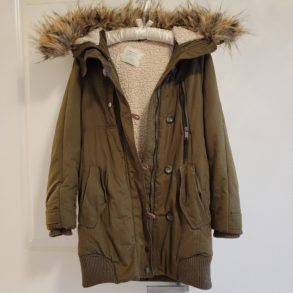 ZARA Military Army Coat, Puffer, Green. Top condition. Size XS (S)